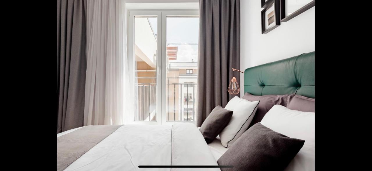 Modern Studio Coresi Apartamento Braşov Exterior foto