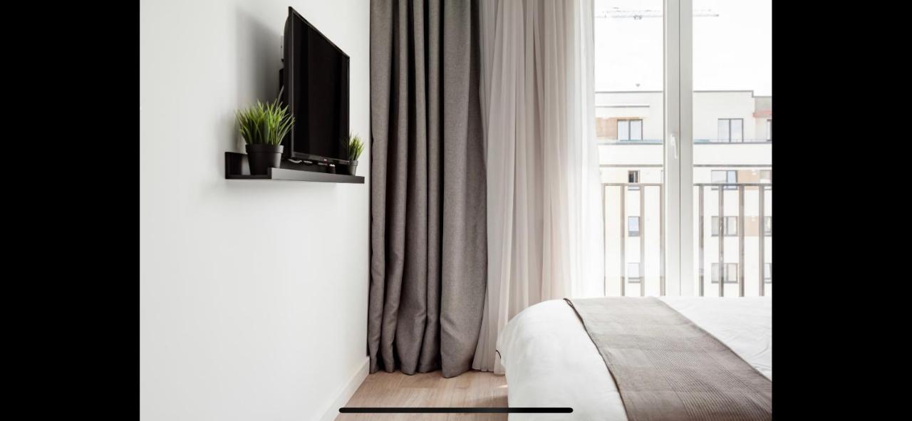 Modern Studio Coresi Apartamento Braşov Exterior foto