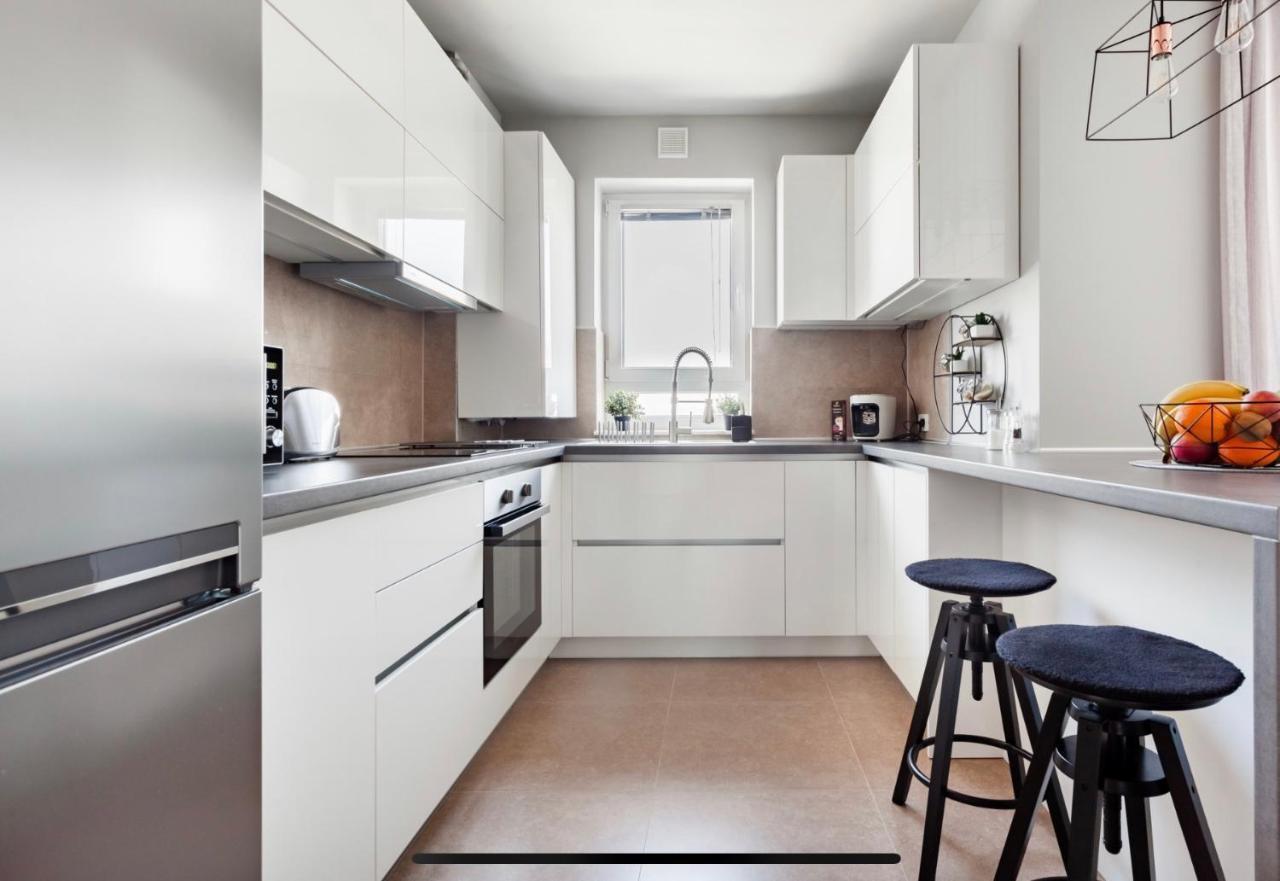 Modern Studio Coresi Apartamento Braşov Exterior foto