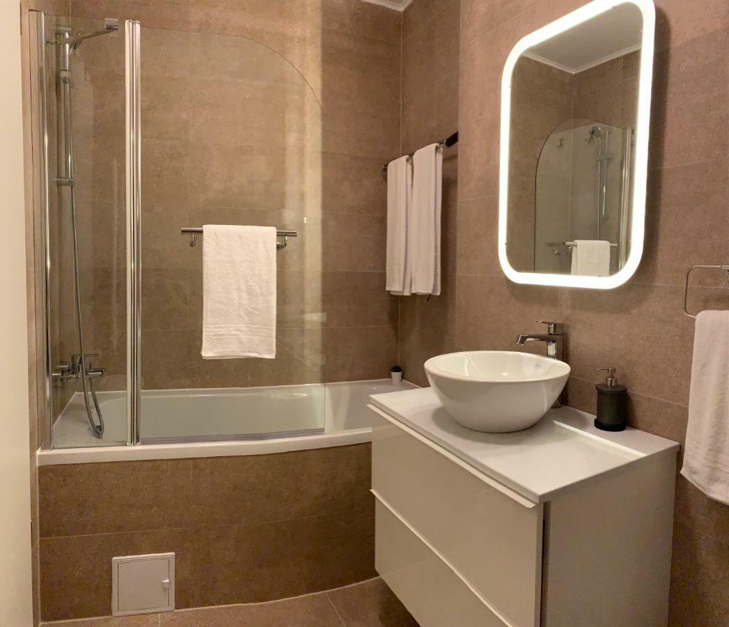 Modern Studio Coresi Apartamento Braşov Exterior foto